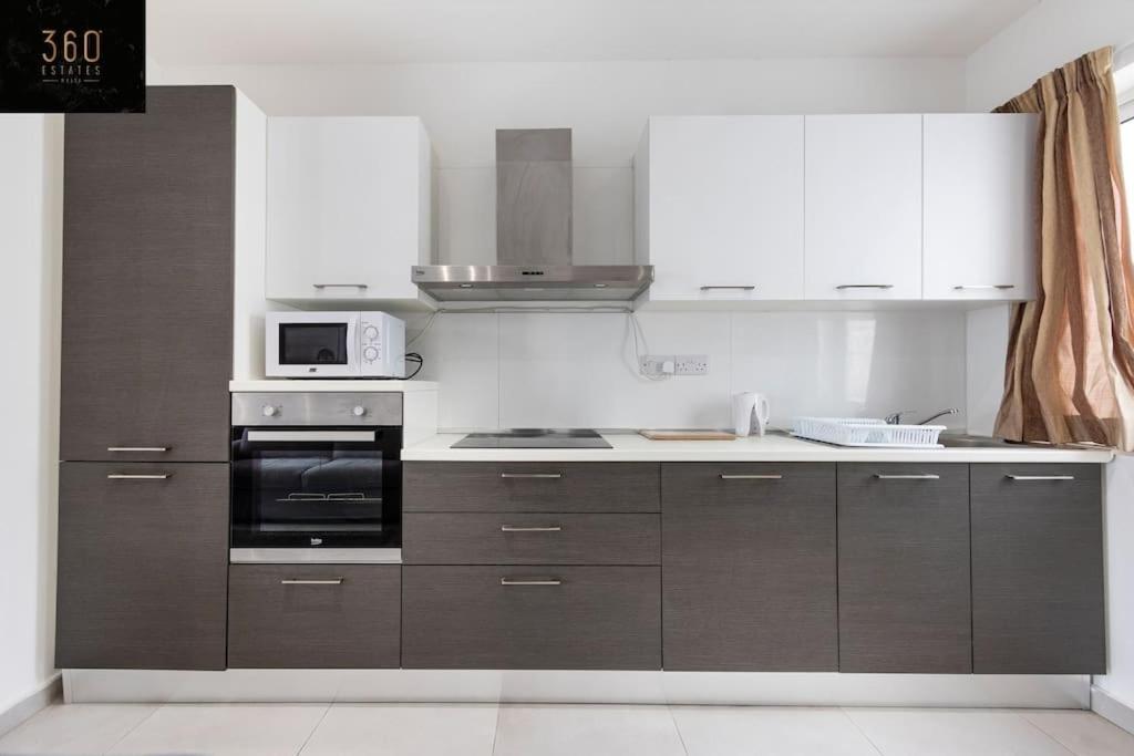 Spacious, Beautiful Central Penthouse With Bbq By 360 Estates Pietà Екстериор снимка